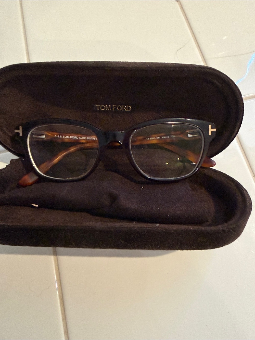 Tom Ford Women’s Frames with Brown Tortoise and trademark T w/case & dust cloth